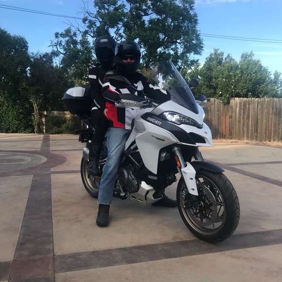 Meet your Posher, Lisa - Picture 3 of 3